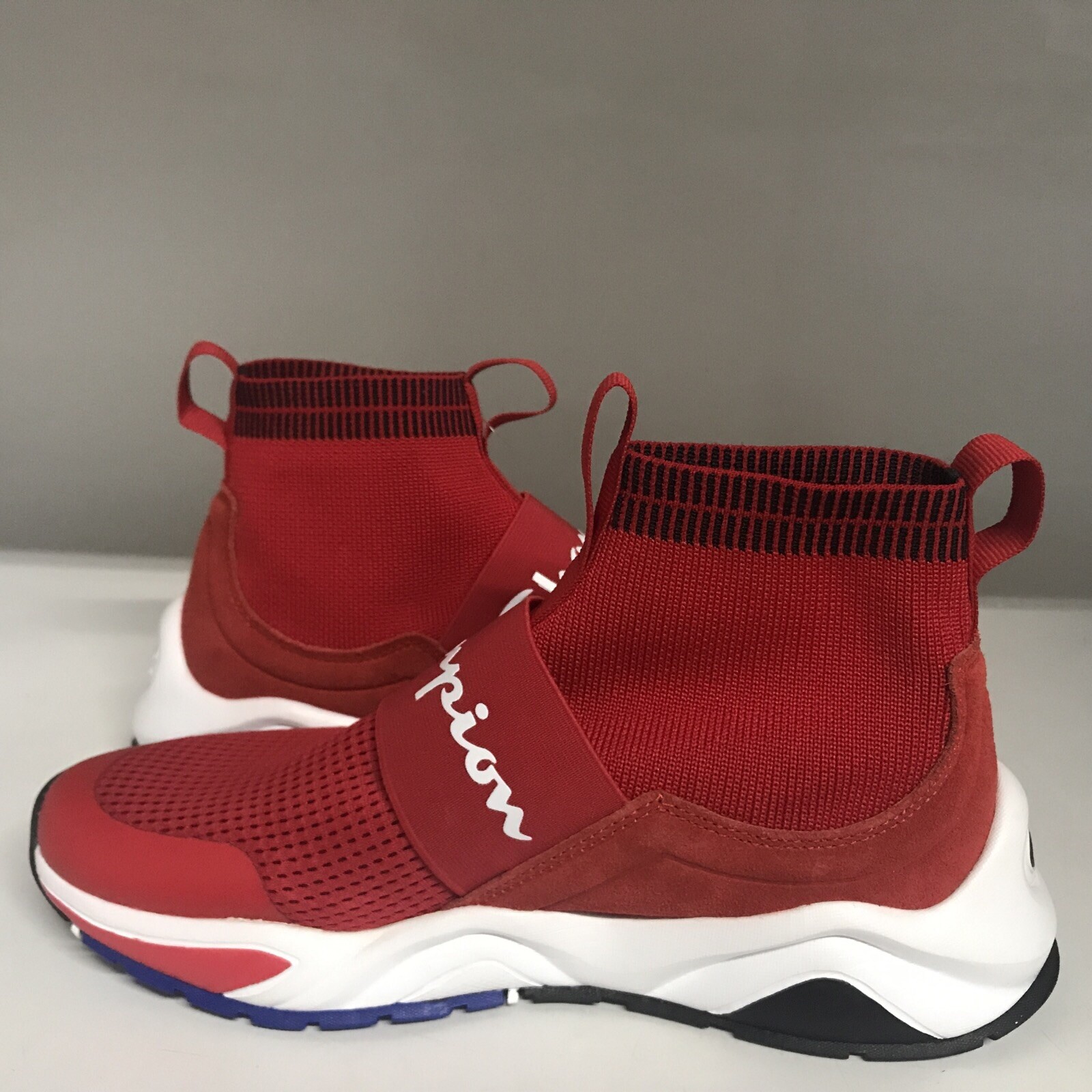 Champion Rally Pro Red/White Boys Size 6 Medium