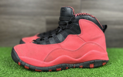 retro 10 pink and black