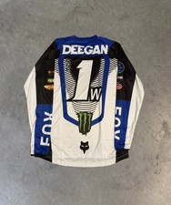 Sports Jerseys Holiday Buying Guide 19