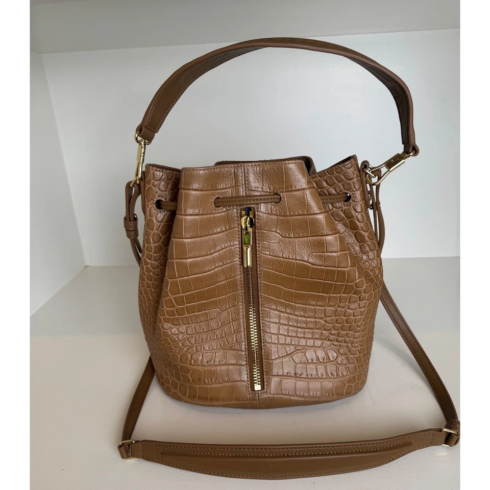 Elizabeth and James 骆驼浮雕 Croc Cynnie 水桶包 抽绳 骆驼 — 第 4/4 张图片