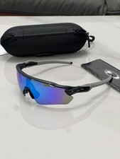Oakley Radar EV Patn OO9208 Sunglasses Gray  Blue Feet Gray Polarized