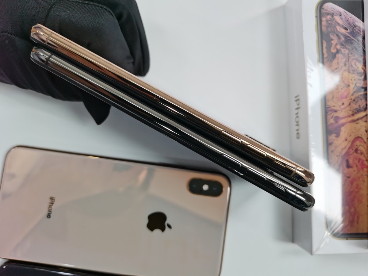 Apple - iPhone Xs Max 512GB ゴールド 付属品未使用 おまけ付き Amazon.com: Apple iPhone XS Max (512GB, Gold) [Locked] +