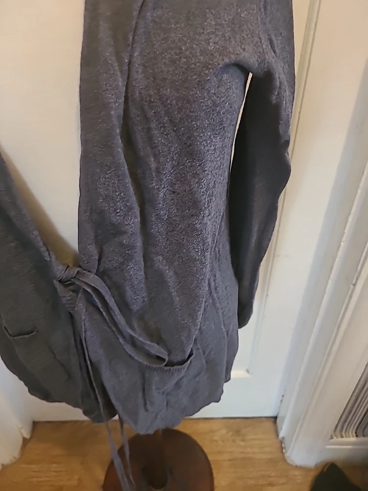 Cardigã feminino Noa Noa tamanho pequeno cinza manga comprida - Imagem 4 de 4