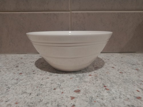 Wedgwood. Jasper Conran. Noodle or Cereal Bowl. (13.5cm). Made In England (?) - Picture 3 of 6
