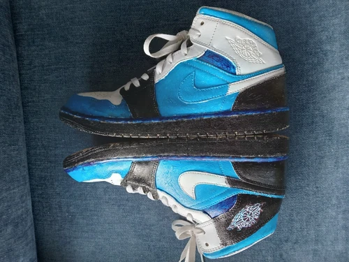 Jordan 1 mid dipinto personalizzato