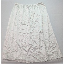 Vanity Fair Half Slip Womens Large Cream Good Vintage Lace Trim Antron III Nylon