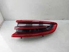 2017 Porsche Macan (95B) SUV 2.0 16V Turbo (DLHB) RIGHT TAIL LIGHT 95B945096D