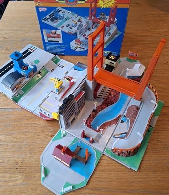  Micro Machines Super City Toolbox Playset 6420 Galoob 1988 Vintage OVP KOMPLETT