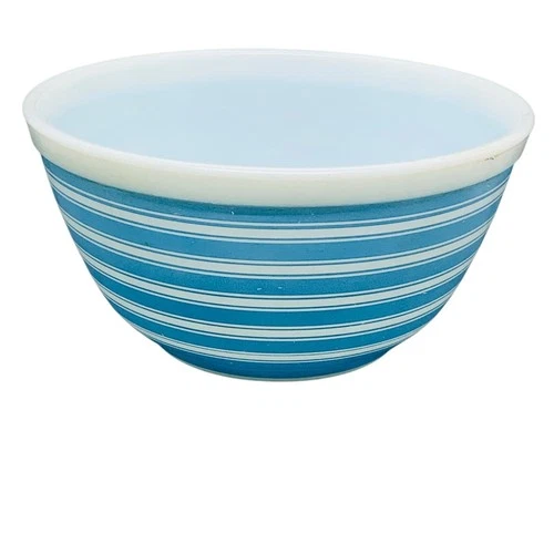 Pyrex Rainbow Blue Stripe 1.5 Qt Mixing Bowl #402 Made In USA Durable Glass
