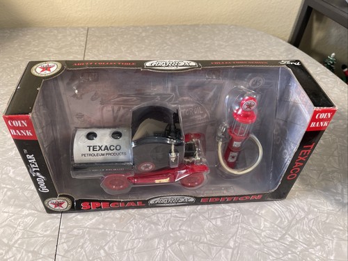 NEW IN BOX!! Gearbox 1912 Ford Model T Delivery Oil Tanker Coin Bank Gas Pump - Picture 2 of 8