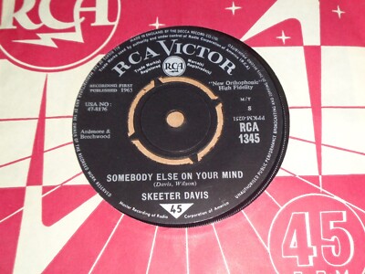 Skeeter Davis - Somebody Else on Your Mind - RCA 45