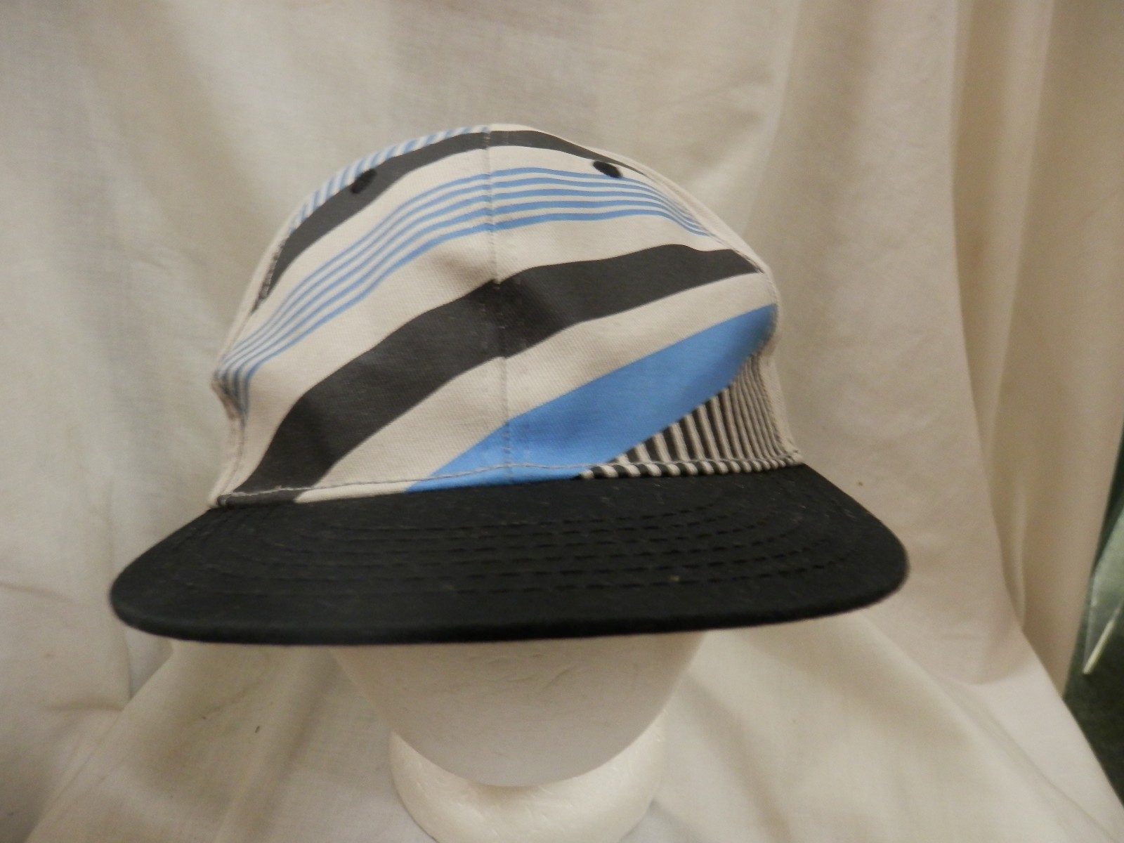 trucker hat baseball cap Retro Vintage snapback Blue & Black Stripes
