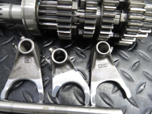 18 19 KAWASAKI NINJA EX 400 EX400 OEM TRANSMISSION SHAFTS & GEARS NICE - Picture 3 of 14