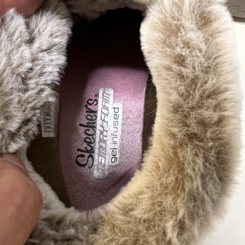 Girls Skechers Gel Infused Memory Foam Fur Accent Boots Size 2 with