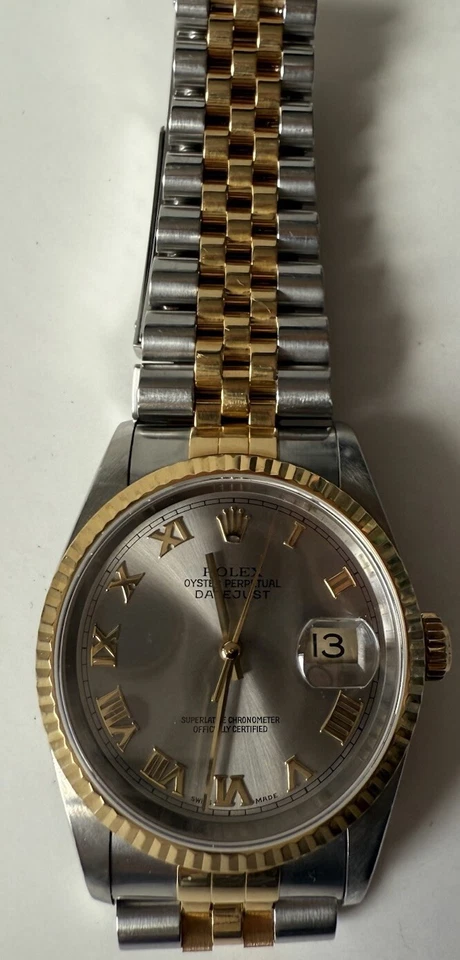 Reloj Rolex Datejust 36 gris, oro de dos tonos y acero inoxidable de lujo hecho en Suiza. Foto 2 de 4