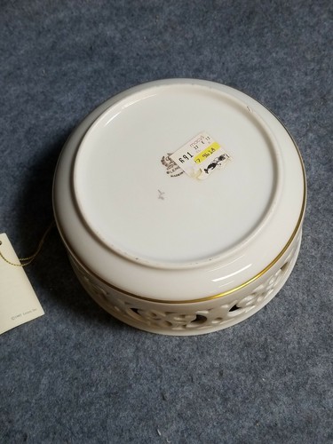 Tracery Collection By Lenox Pierced China Bowl, 6 1/2" - Picture 4 of 5