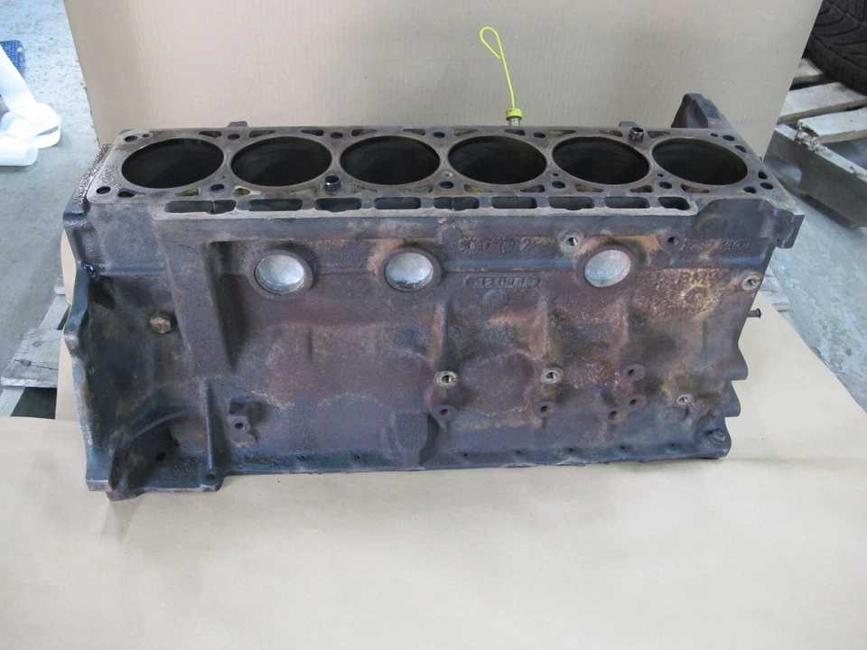 🥇84-87 BMW E23 E28 E24 M30 MOTOR 3.5L BLOQUE DE 6 CILINDROS CON VARILLA DE MEDICIÓN OEM Foto 4 de 4