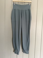 Athleta Salutation Ribbed Jogger Pants M Medium Sage Green High Waist Pockets