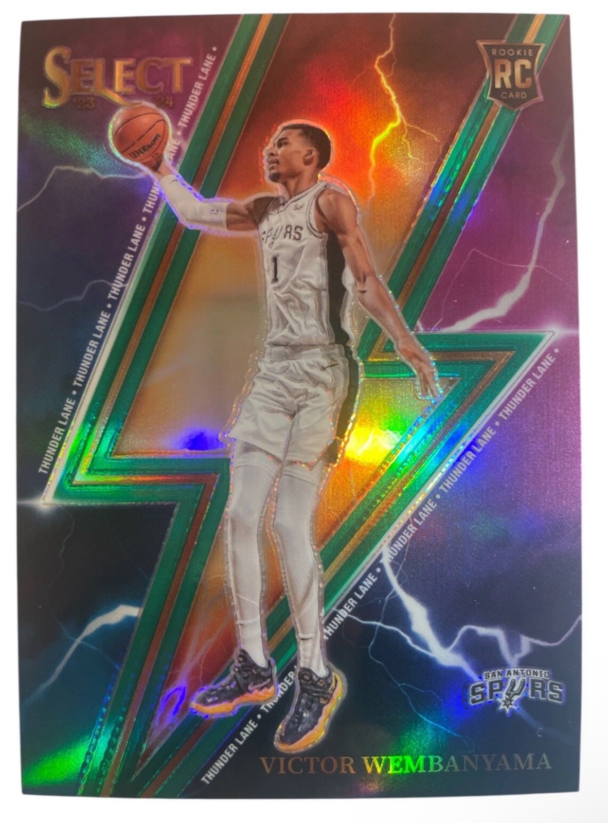 2023-24 Panini Select Thunder Lane Green Prizm Victor Wembanyama #5 Spurs
