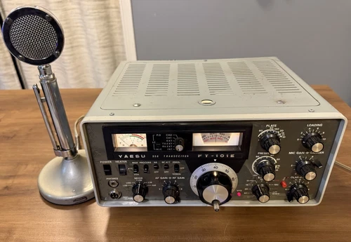 Yaesu FT-101E HF Transceiver Astatic D-104 Microphone