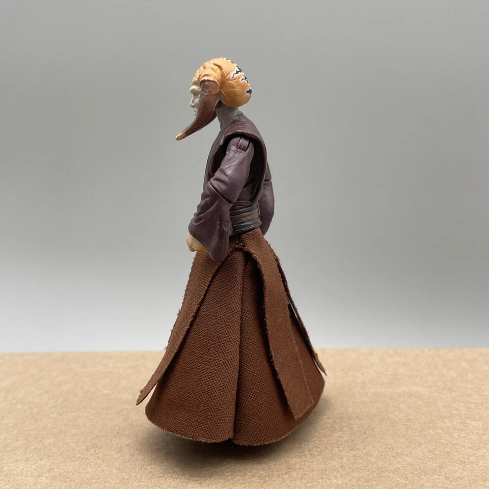 Figura de acción Star Wars: Saesee Tiin Revenge of the Sith Collection 2004 B7 Foto 2 de 4