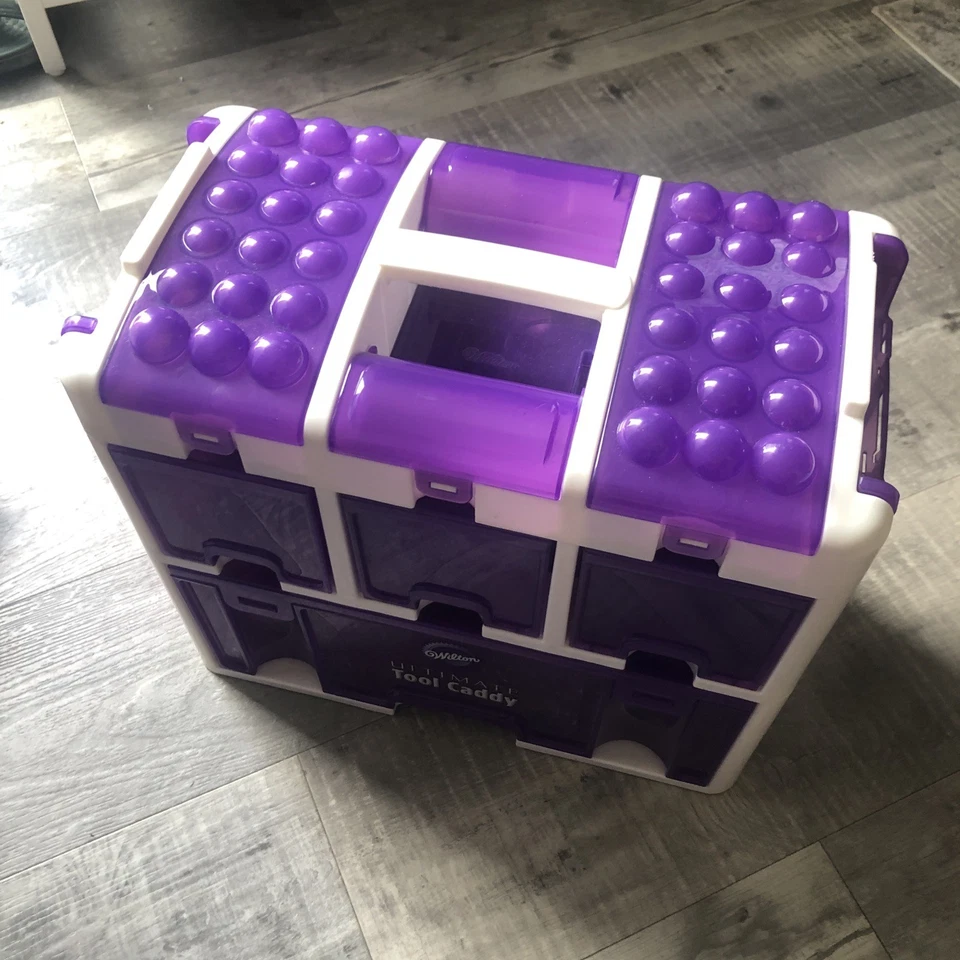 Carrito para hornear Wilton púrpura herramientas almacenamiento pastel decoración estuche y herramientas lote Foto 2 de 4