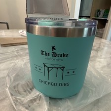 The Drake Hilton Hotel Chicago 12 oz Blue Vacuum Insulated Tumbler w/ Lid NEW