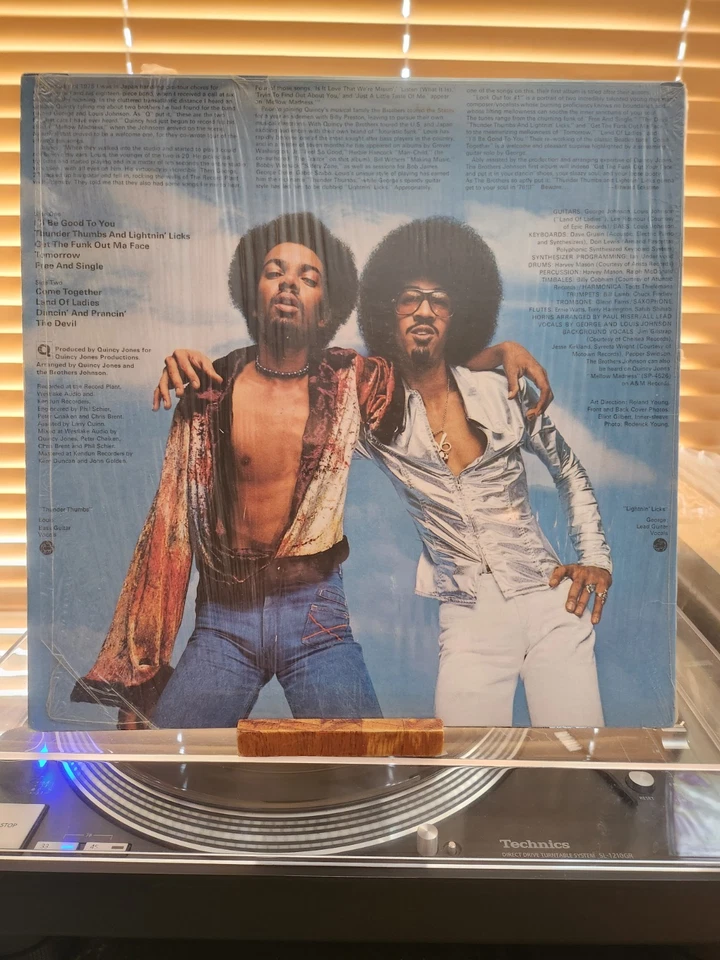 The Brothers Johnson, Look Out For #1, 1976 1st A&M Stereo, SP-4589, VG+/VG+ Foto 2 de 4