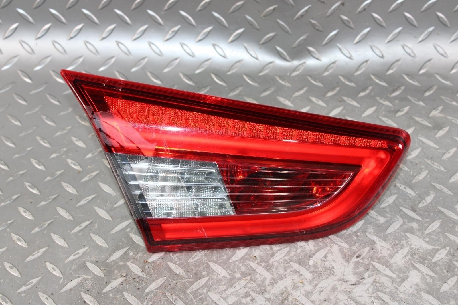 14-21 GHIBLI *NOTE* Left LH Driver Side Taillight Liftgate Mounted Lamp Lens OEM
