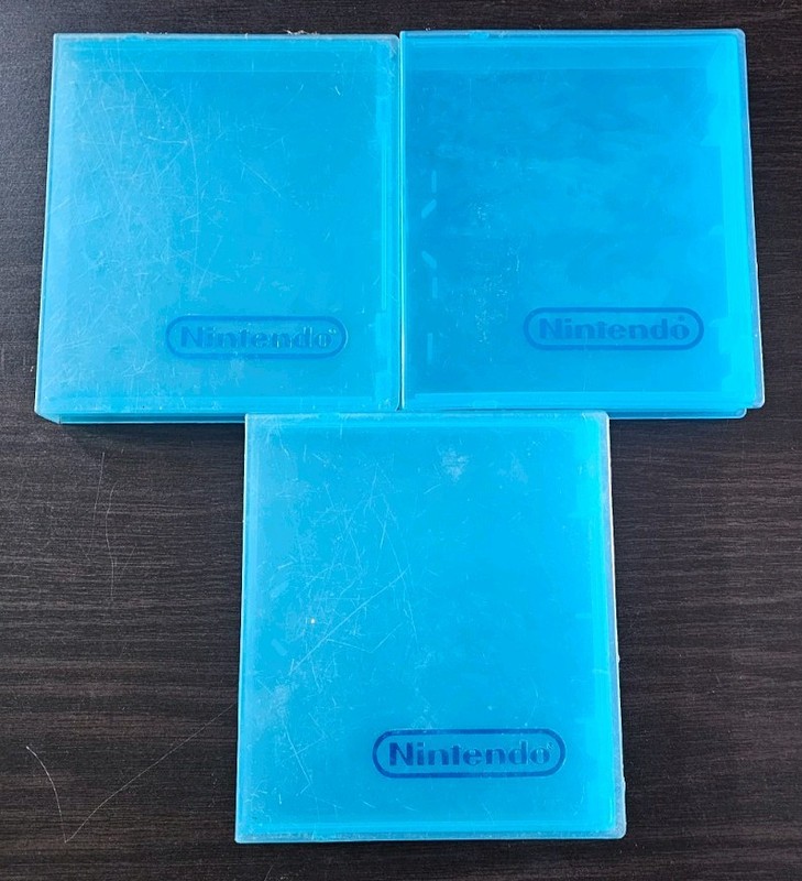 Lot of 3 Vintage OEM NES Nintendo Hard Clamshell Plastic Cases - Blue