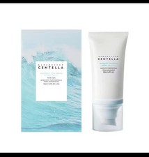 Skin1004 Madagascar Centella Hyalu-Cica Water-Fit Sun Serum SPF50+ PA++++ 50ml.