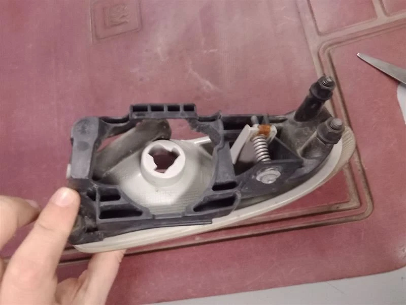 Parachoques antiniebla montado en la esquina/luz de estacionamiento para pasajeros se adapta a 00 NEON 20004 Foto 3 de 3