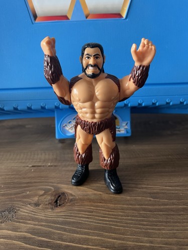 WWF WWE Hasbro Series 10 (1994) Giant Gonzalez Wre...