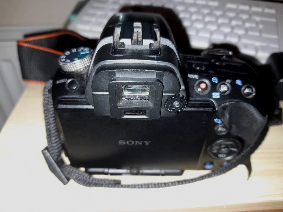 Sony Alpha 33, photo 3 of 5