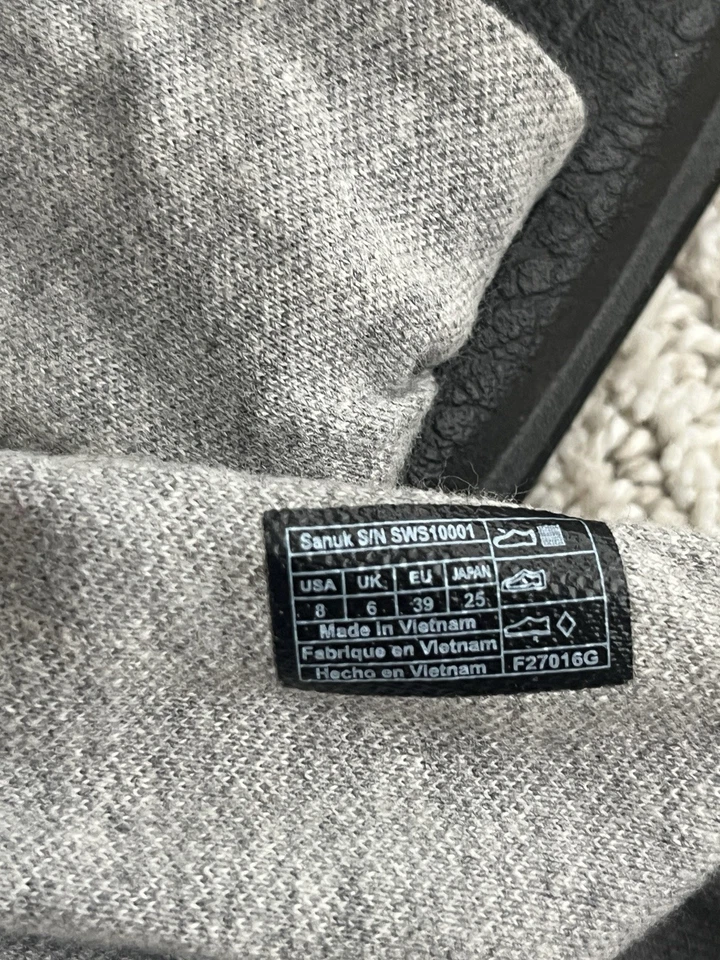 Sandalias chanclas Sanuk para mujer yoga negras y grises talla 8 usadas en excelente estado Foto 3 de 4