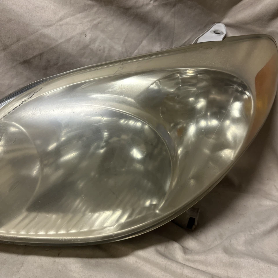 Faro halógeno izquierdo Toyota Matrix 2003-2008 OEM O9572 DW Foto 4 de 4
