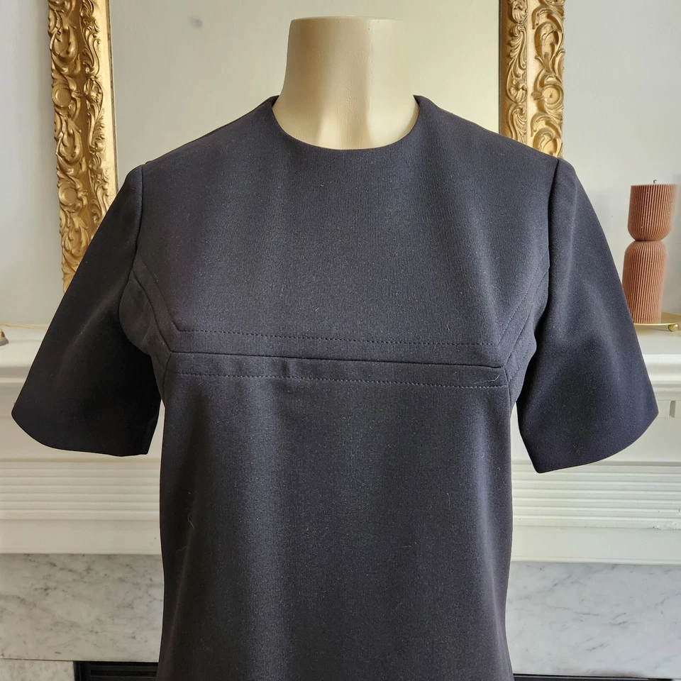 Vintage 60s Black Dress LBD Sheath Knee Length Career Corpcore Size Small - Image 2 of 4