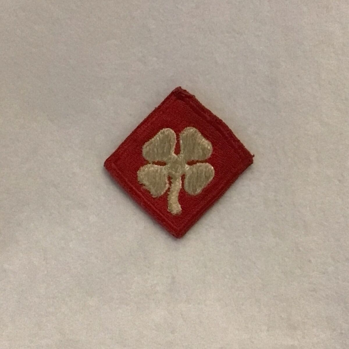 VTG WWII US Military Shoulder Uniform Insignia Clover VTG WWII US Military Shoulder Uniform Insignia Clover