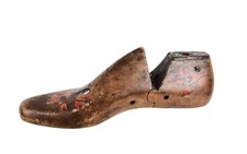 Antique Cobbler's Wood/Metal Shoe Last Marked 9 1/2 D w/ Hand Painted Squirrel 