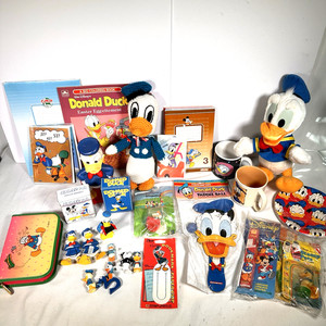 Vintage Disney Donald Duck Collectibles Lot Of 34 Figures Plush Stationery Mug