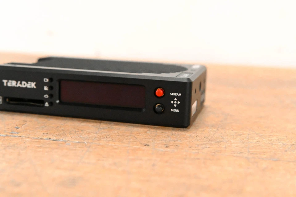 Teradek Cube 625 RX - H.264(AVC) Decoder (SDI/HDMI GbE) CG01PL5 - Image 3 of 4