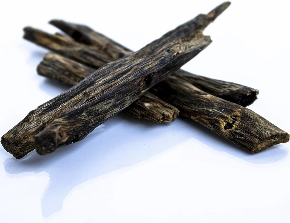 Chinese Agarwood Sticks - 30g Upper Medium Grade - Image 3 of 4