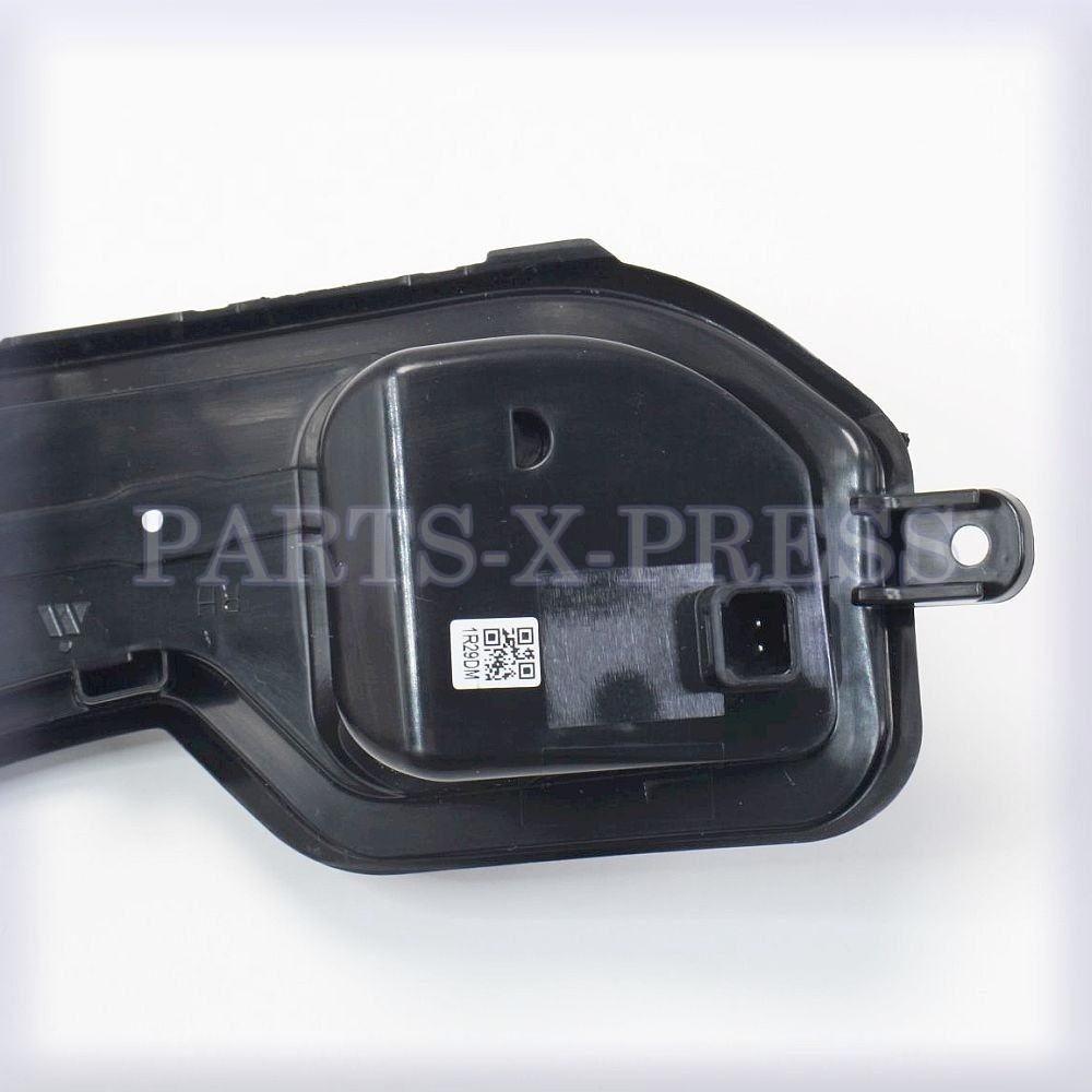 OEM NEW GENUINE NISSAN INFINITI QX50 RIGHT MIRROR TURN SIGNAL LAMP