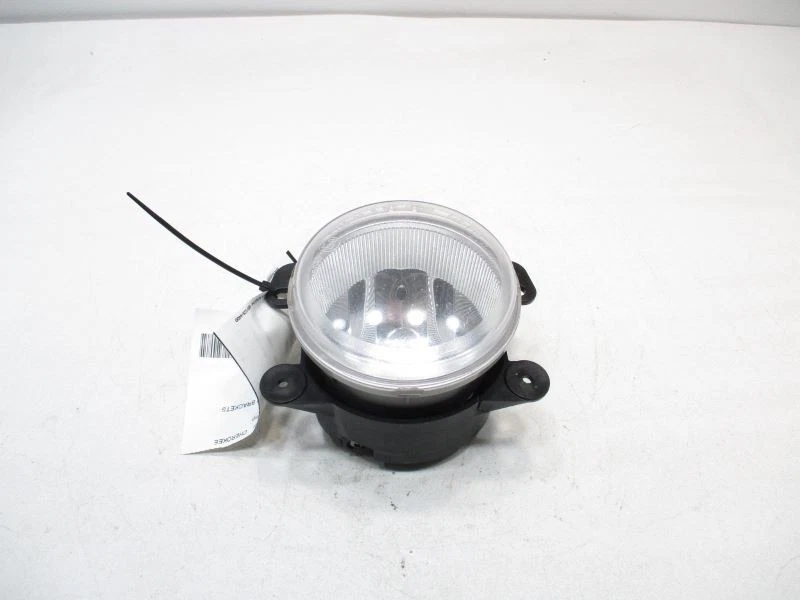 Jeep Cherokee 2015 luz antiniebla derecha con soportes 42022 Foto 3 de 4