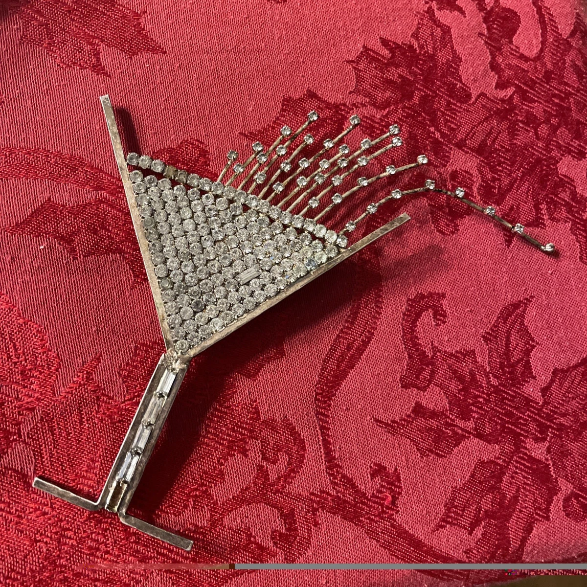 Butler & Wilson Signed Vintage & Antique Fashion Brooches & Pins