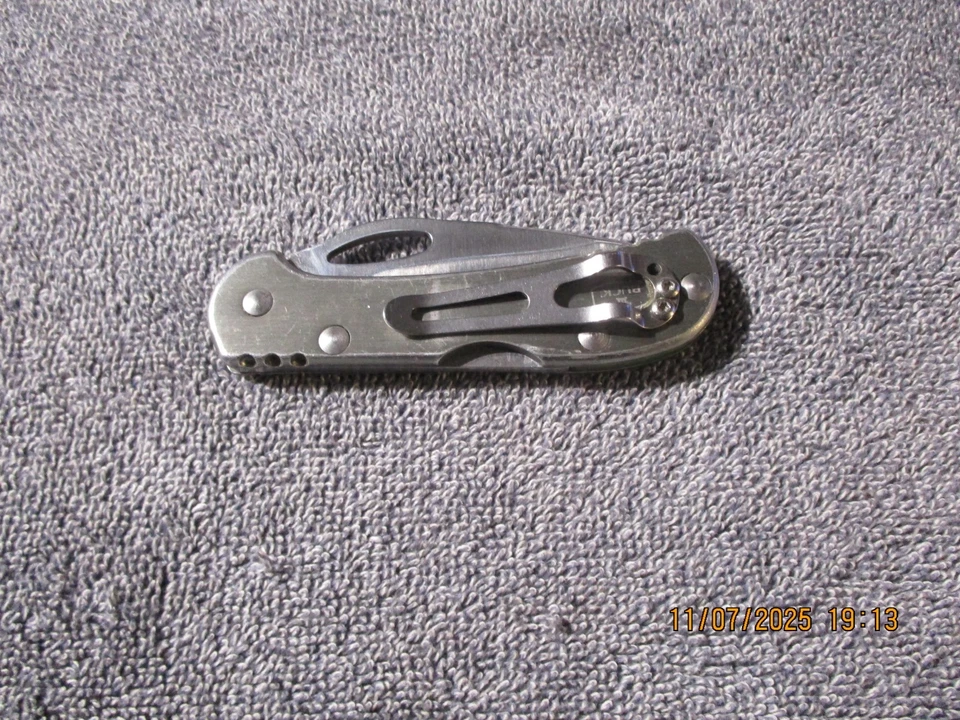 Navaja de bolsillo plegable plateada Buck USA 726 2017 Mini Spitfire con clip Foto 2 de 4