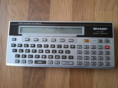 Sharp PC-1500A Pocket Computer Taschenrechner - Exzellenter Zustand (Inkl Hülle)