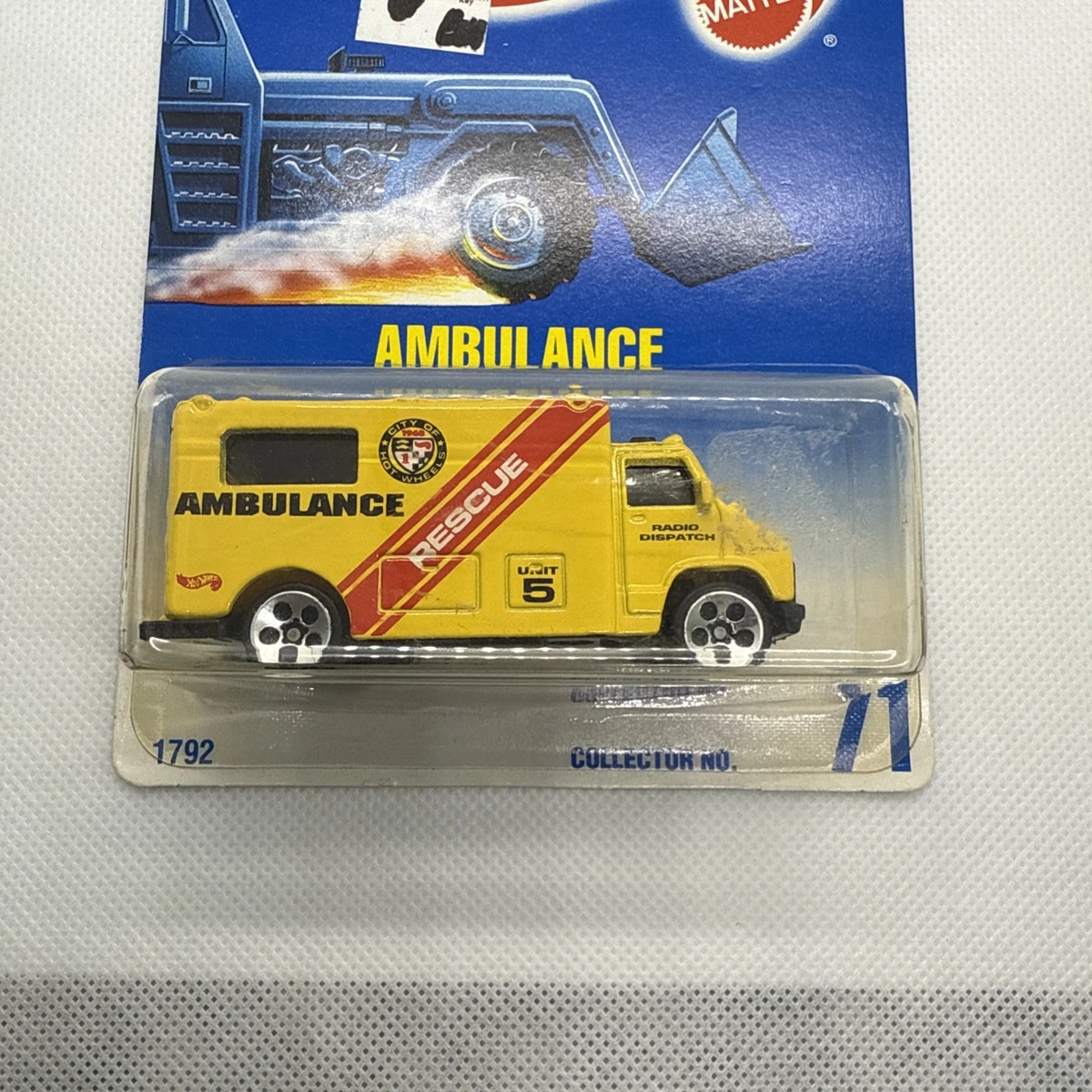 Preços baixos em Ambulâncias Hot Wheels Hot Wheels cartão azul