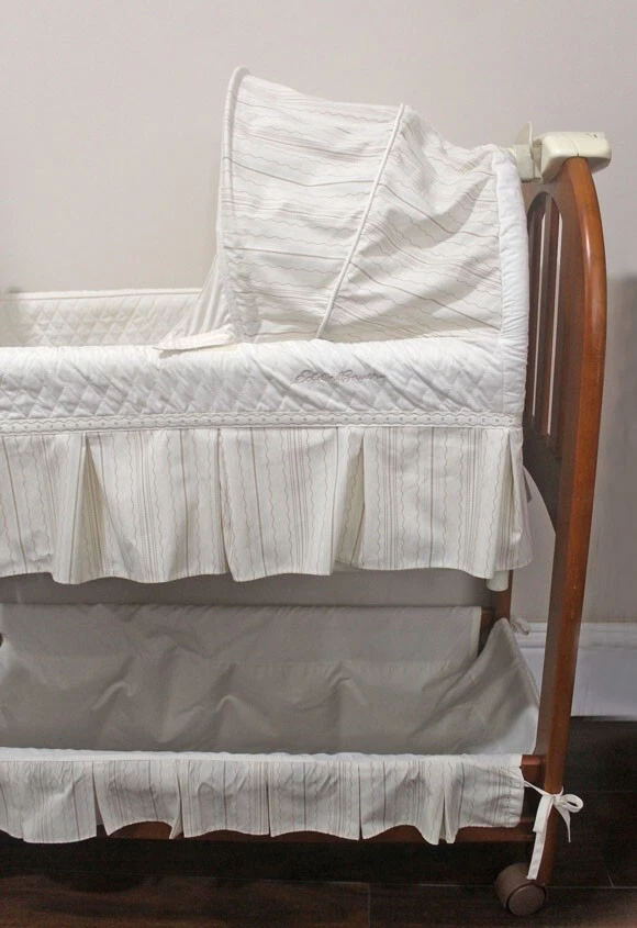 Eddie Bauer Baby Bassinet Mahogany Wood Musical Rocking Cradle Infant Babies