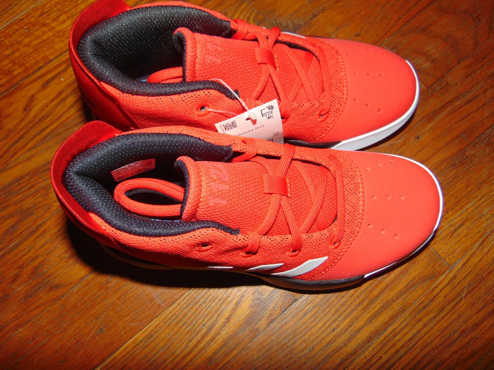 nwt boys adidas pro adversary 2019 k basketball shoes size 4y red/black/white